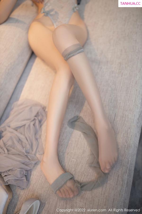 陆萱萱  [XiuRen]高清写真图 2022.02.16 No.4592 陆萱萱第2张图片